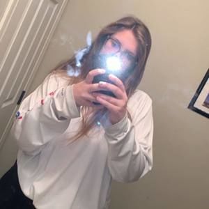 Meet your Posher, Elaine